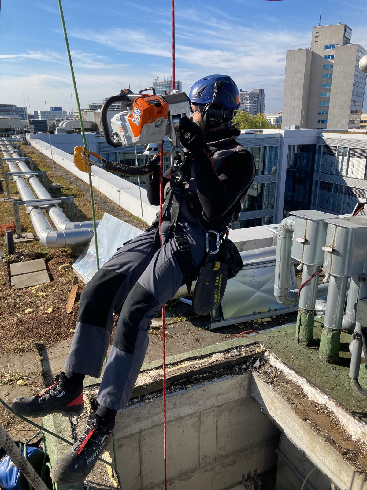 Eder Powerclimber im Höheneinsatz